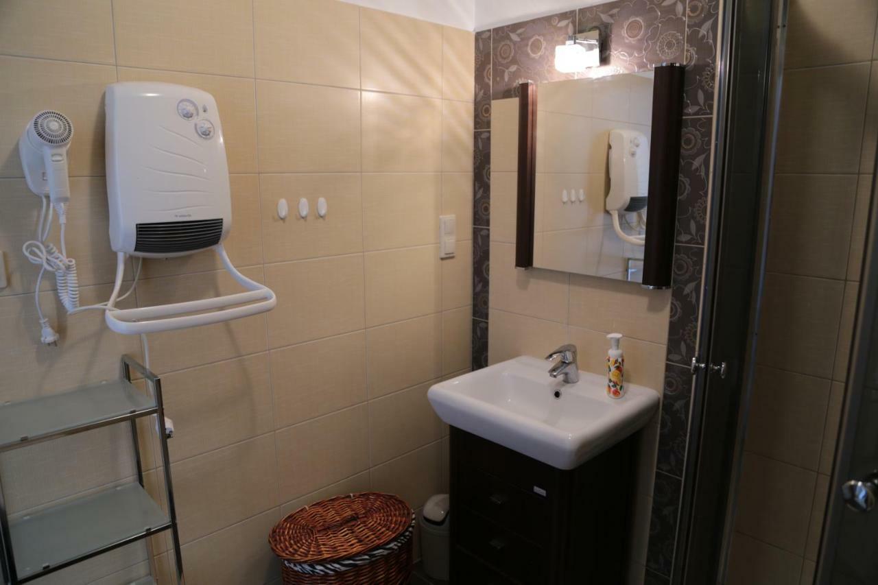 里沃Apartament Ams A12公寓 外观 照片